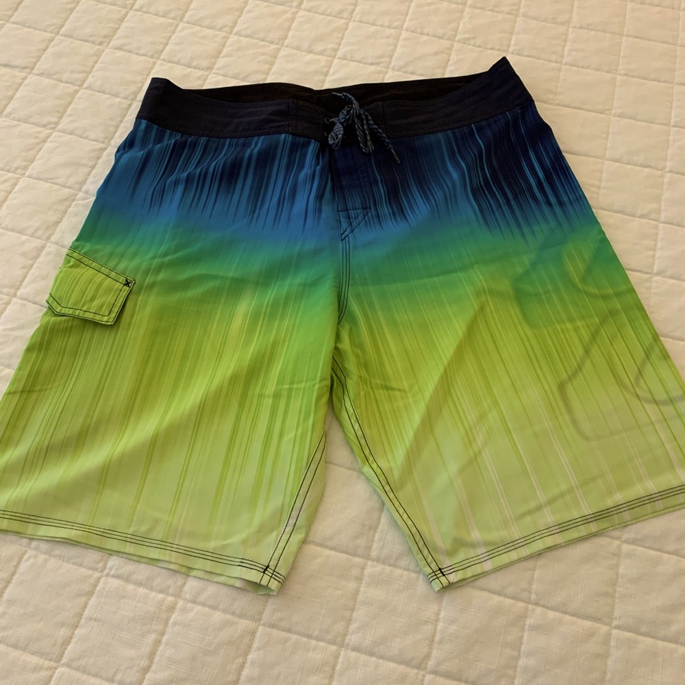 Quicksilver Board Shorts Size 36 *Like New*